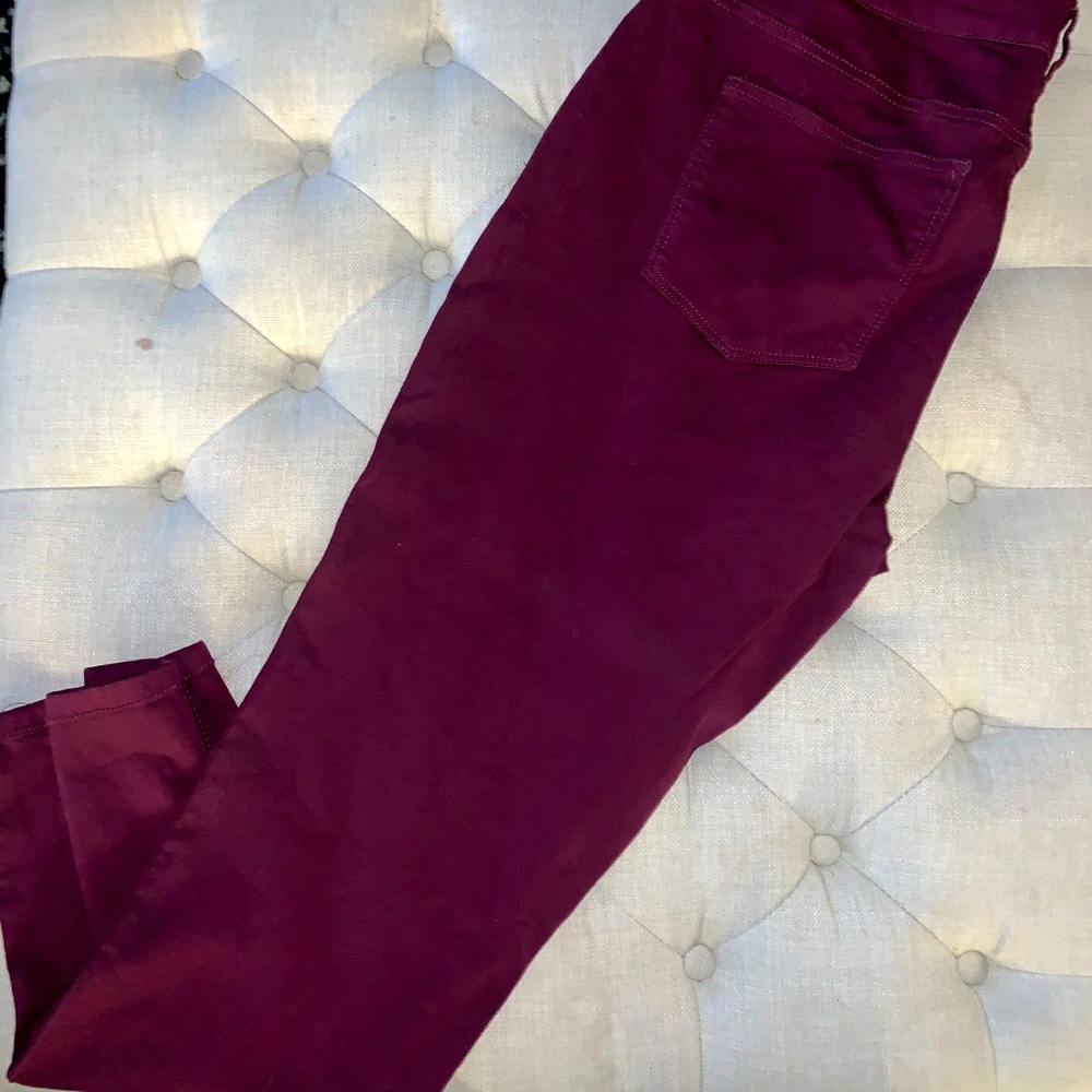 Maurices plus 16W Reg Maroon / Wine colored jeans